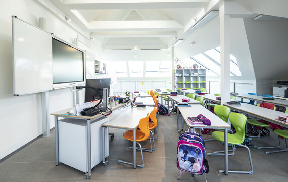 Velikost školního nábytku